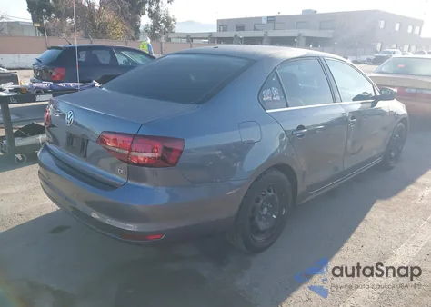 2017 Volkswagen Jetta 1.4T S z USA, uszkodzony, nr VIN 3VW2B7AJ4HM288310